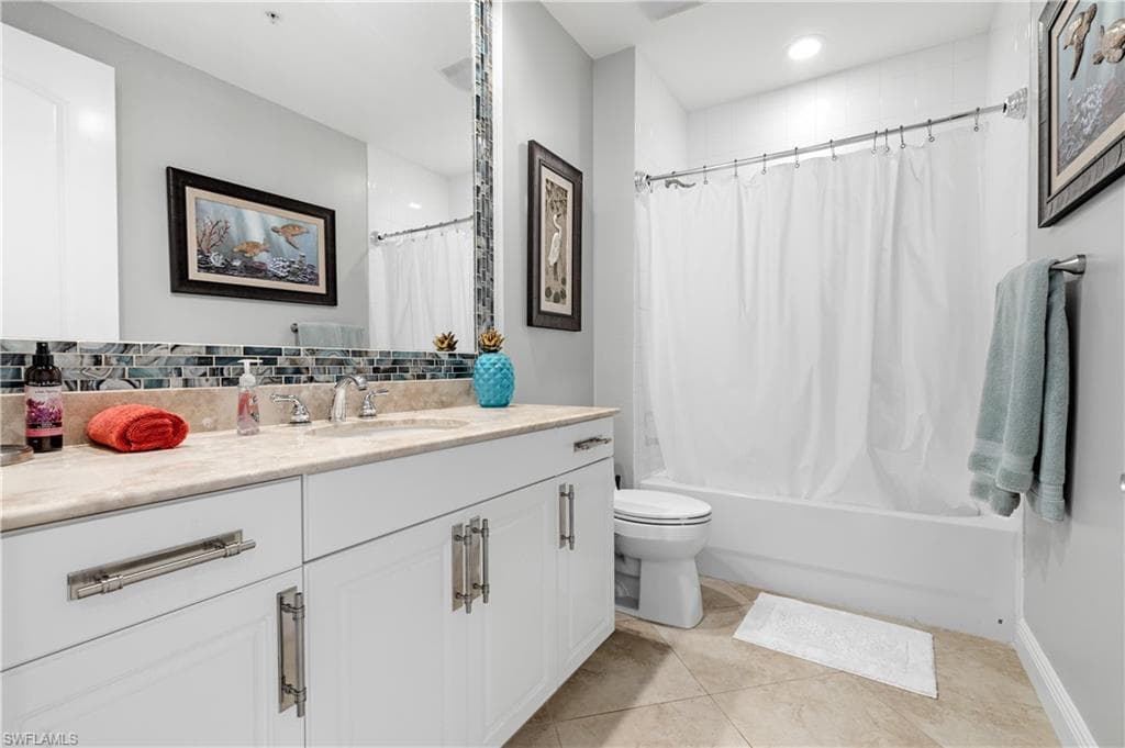 2090 W First ST I2409-22