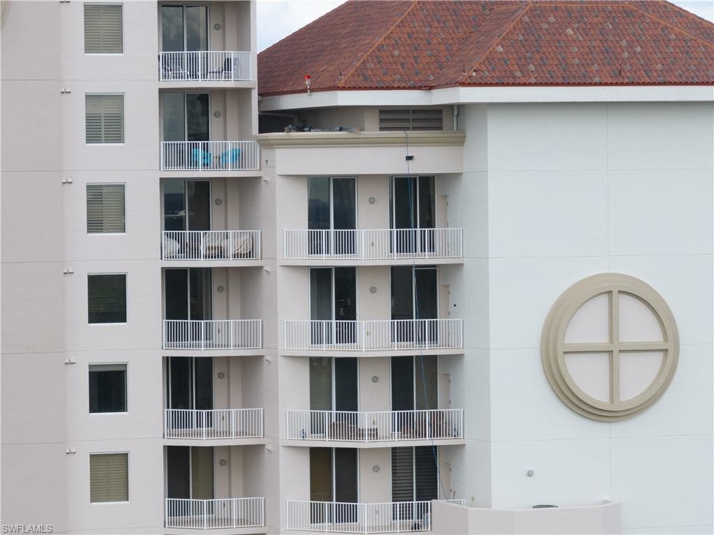 2090 W First ST I2409-44