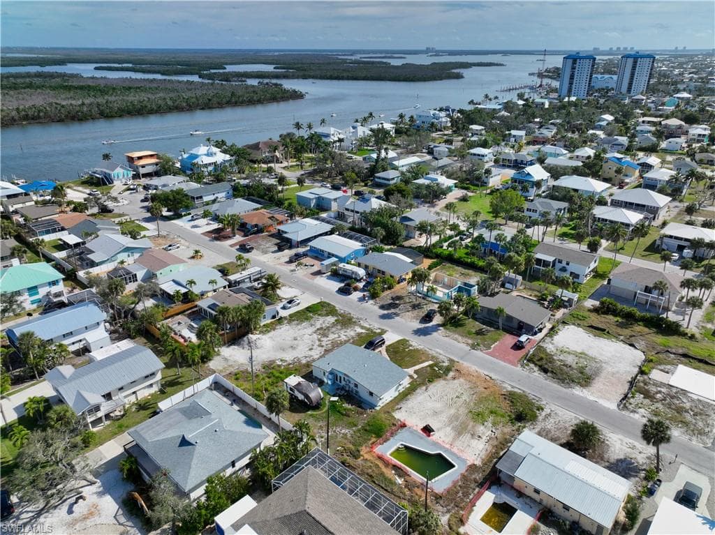 161 Hibiscus DR-6