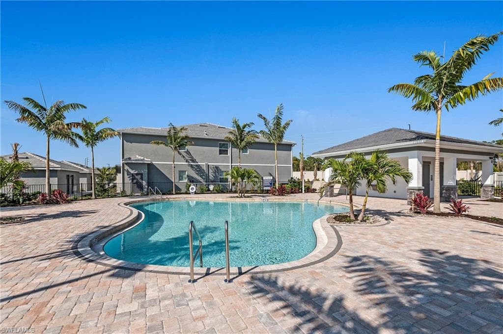 11821 Venetian Lagoon DR 104-24