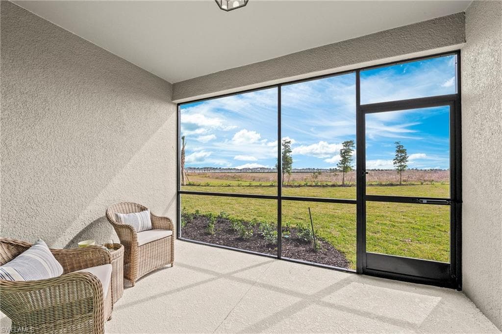 11821 Venetian Lagoon DR 104-21
