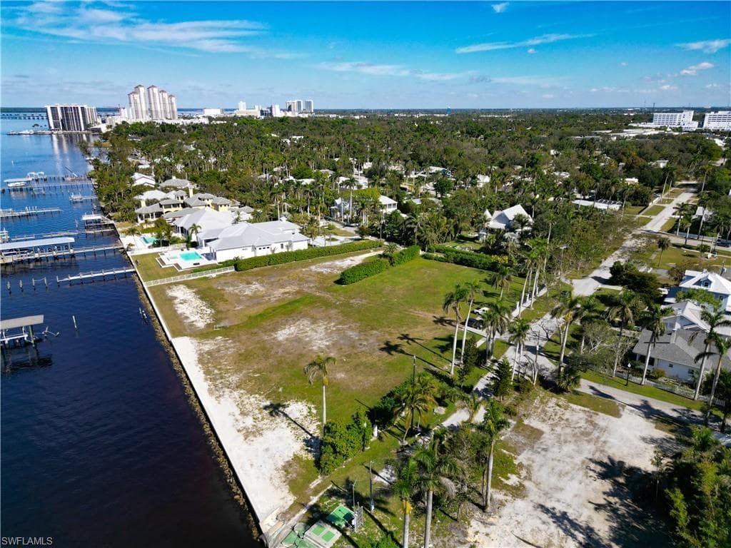 1301 Poinciana AVE-3