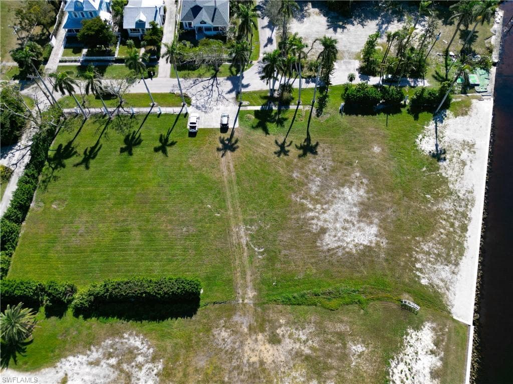 1301 Poinciana AVE-10