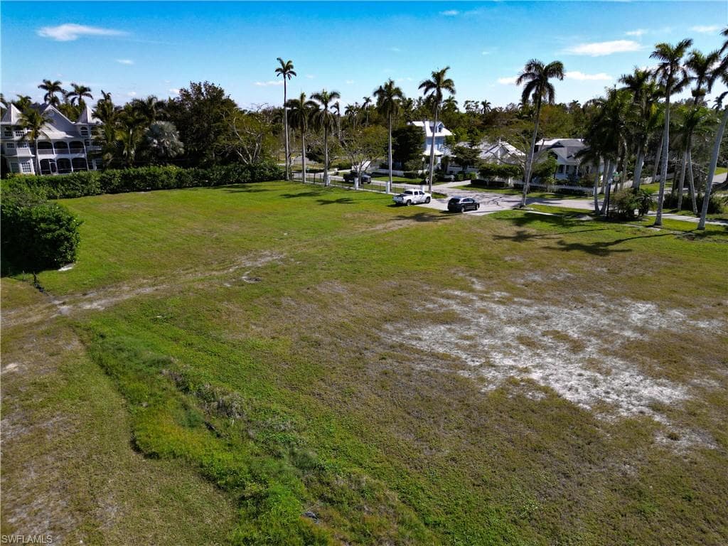 1301 Poinciana AVE-14