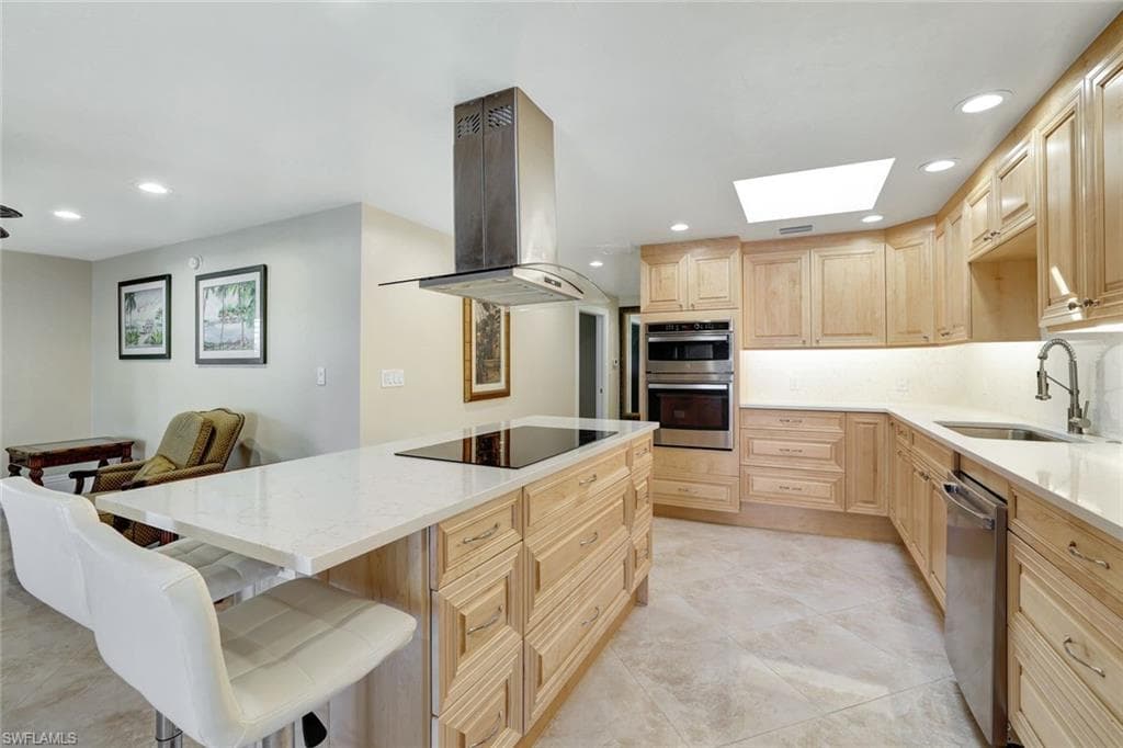 1405 Curlew AVE 3-6