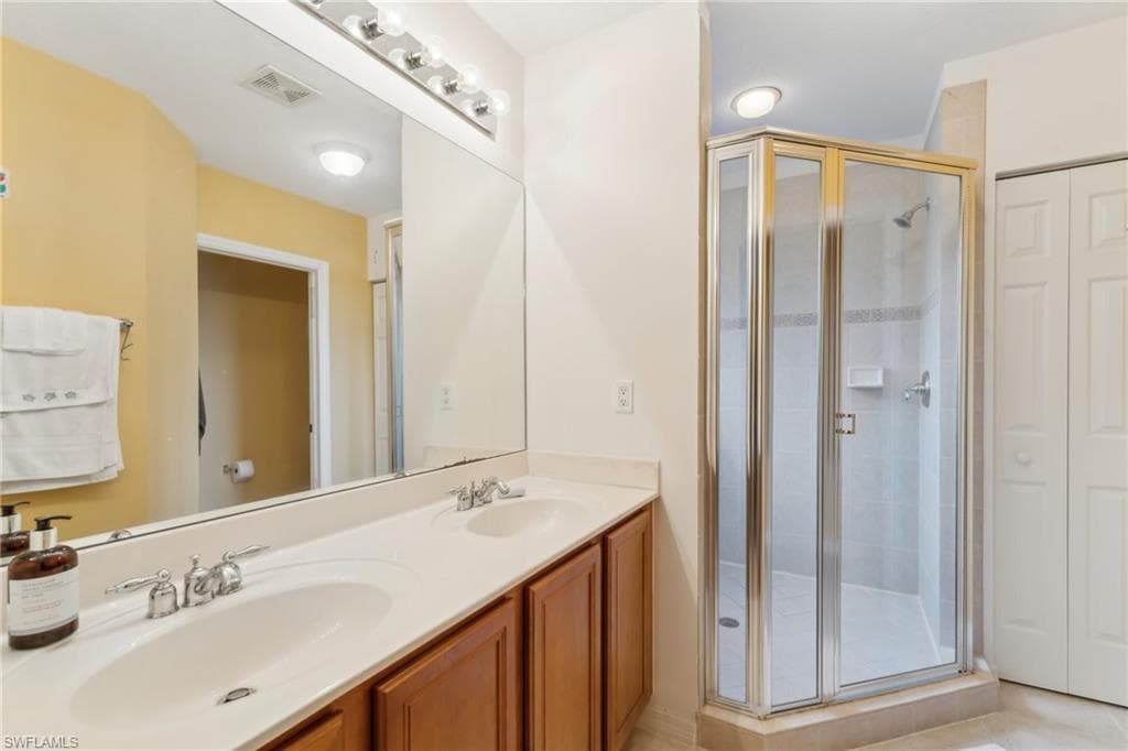 3327 Dandolo CIR-19