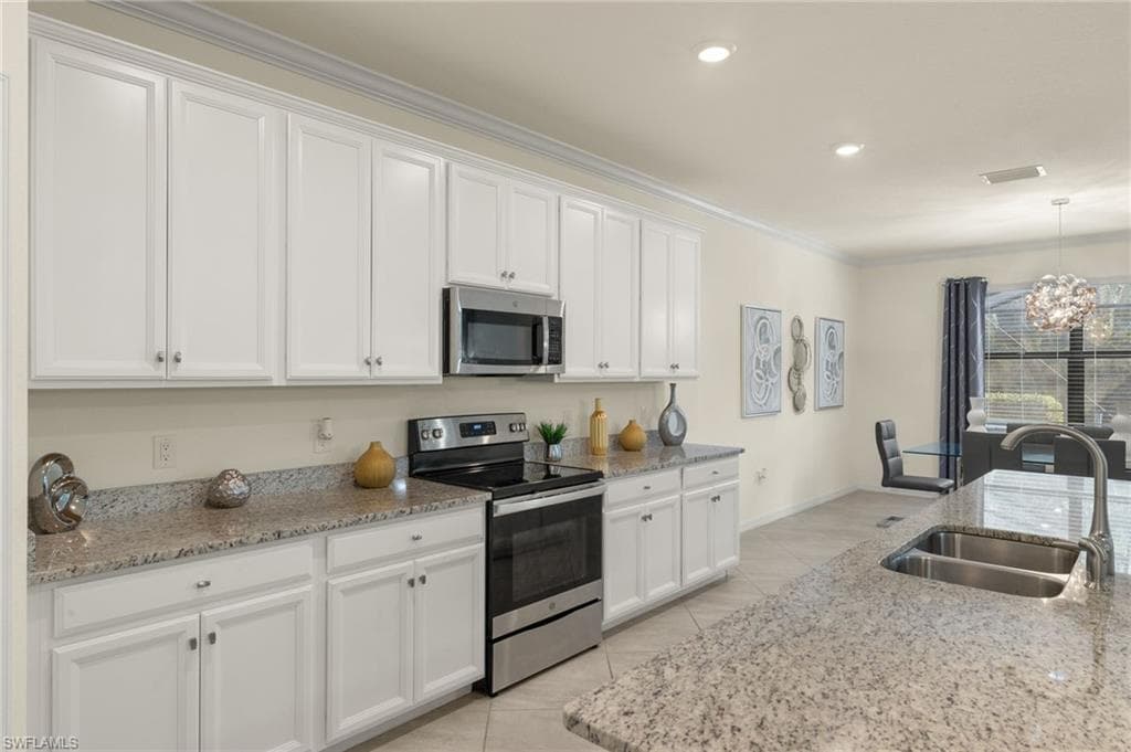 11892 Hickory Estate CIR-12
