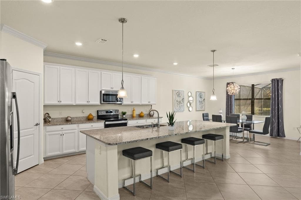 11892 Hickory Estate CIR-11