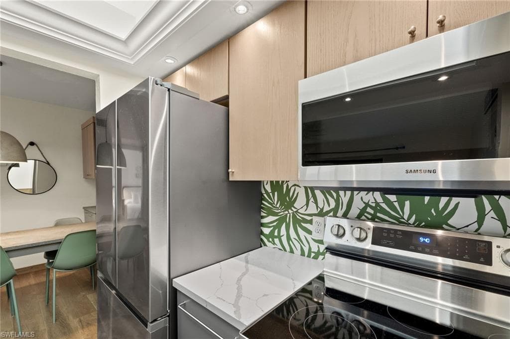 845 E Gulf DR 212-15