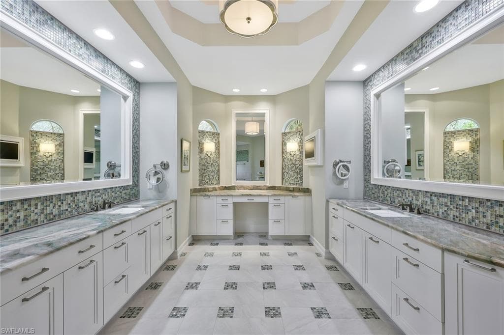 12303 Colliers Reserve DR-32