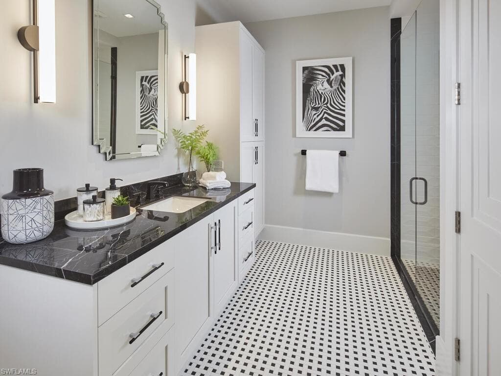 2075 Gordon DR E-29