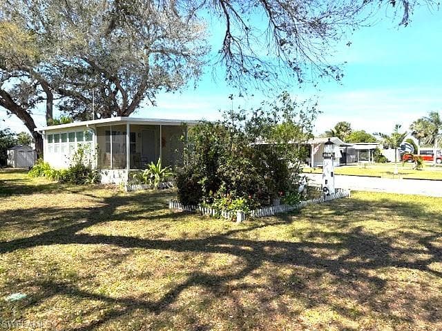 27366 Bourbonniere DR-2