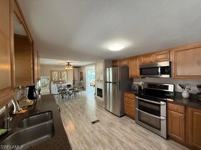 27366 Bourbonniere DR-14