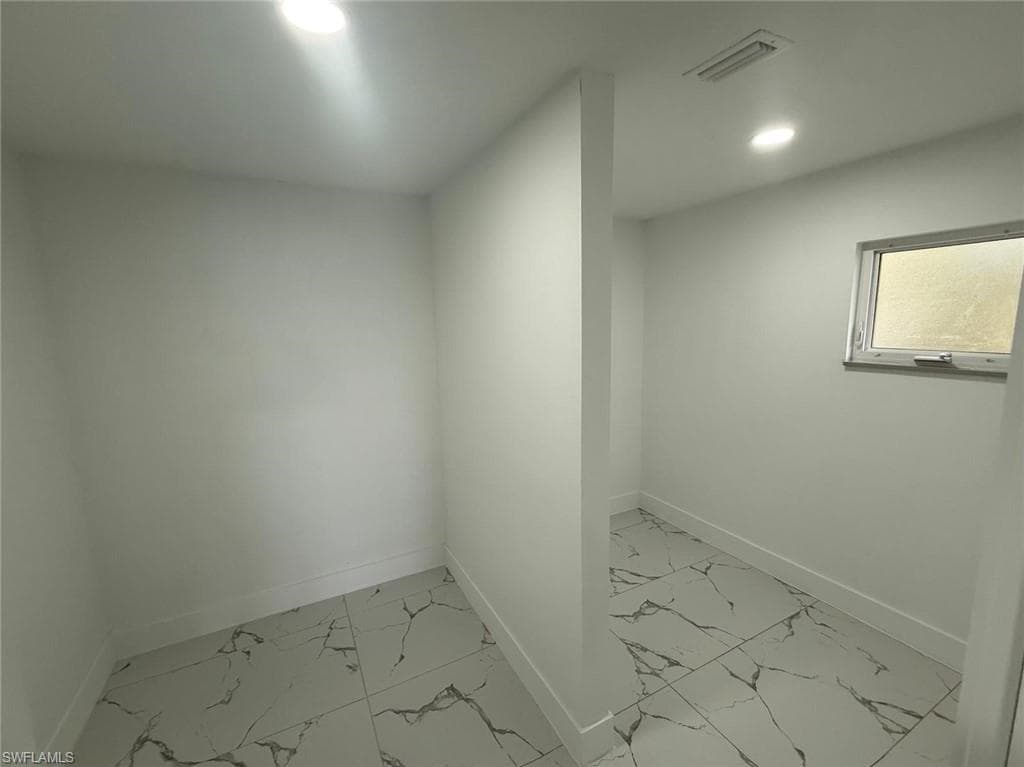 111 North Shore AVE-24