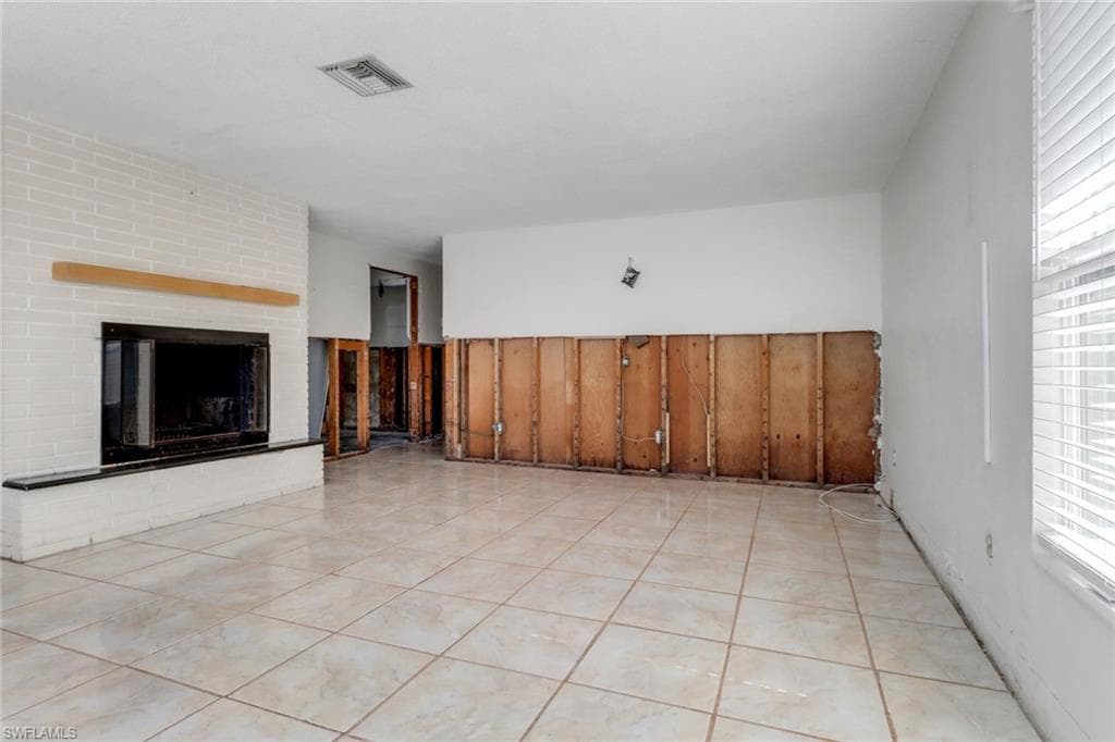 2686 Clyde ST-16