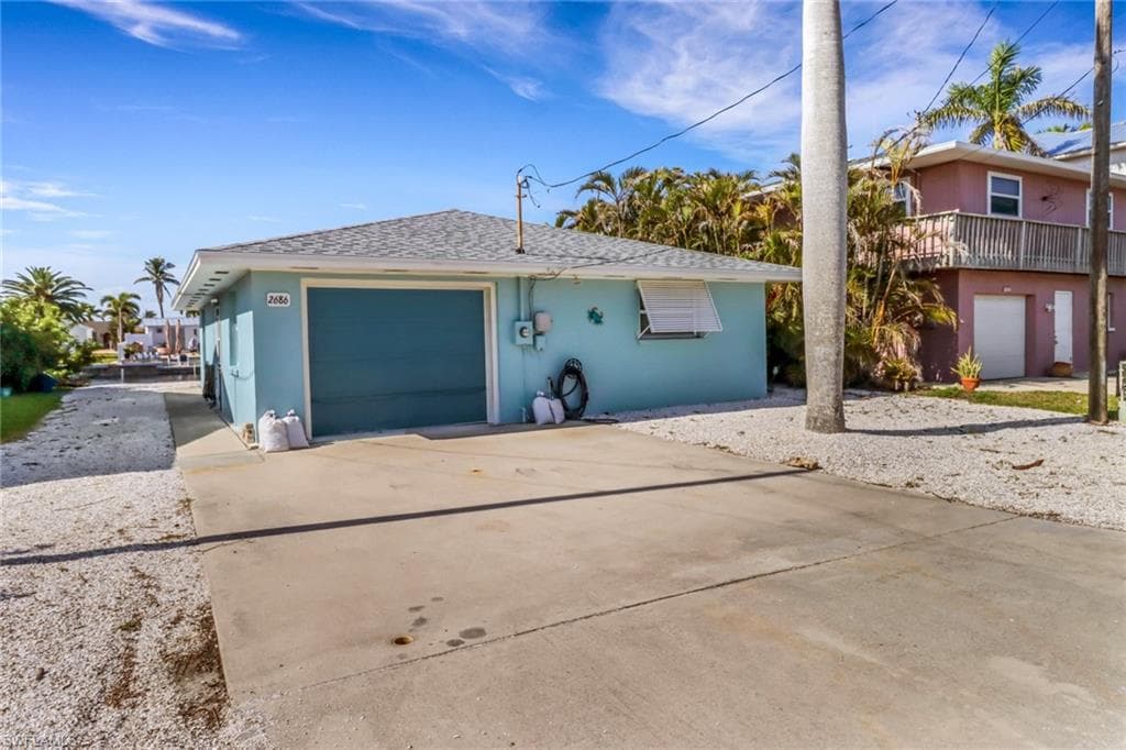 2686 Clyde ST-1