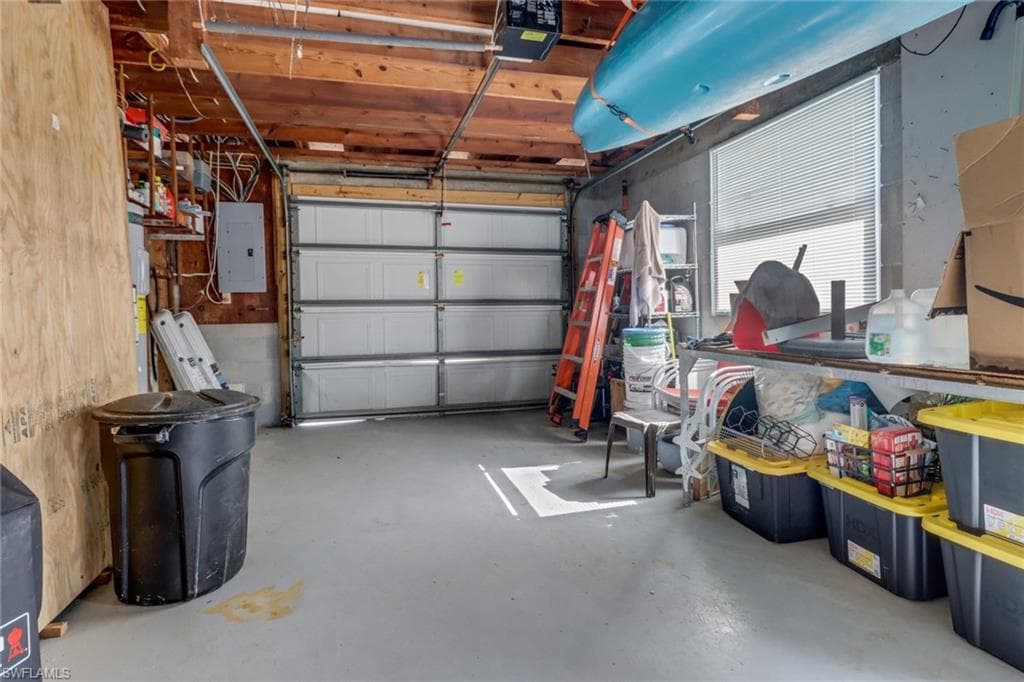 2686 Clyde ST-33