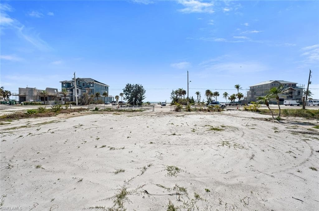 5755 Estero BLVD-7