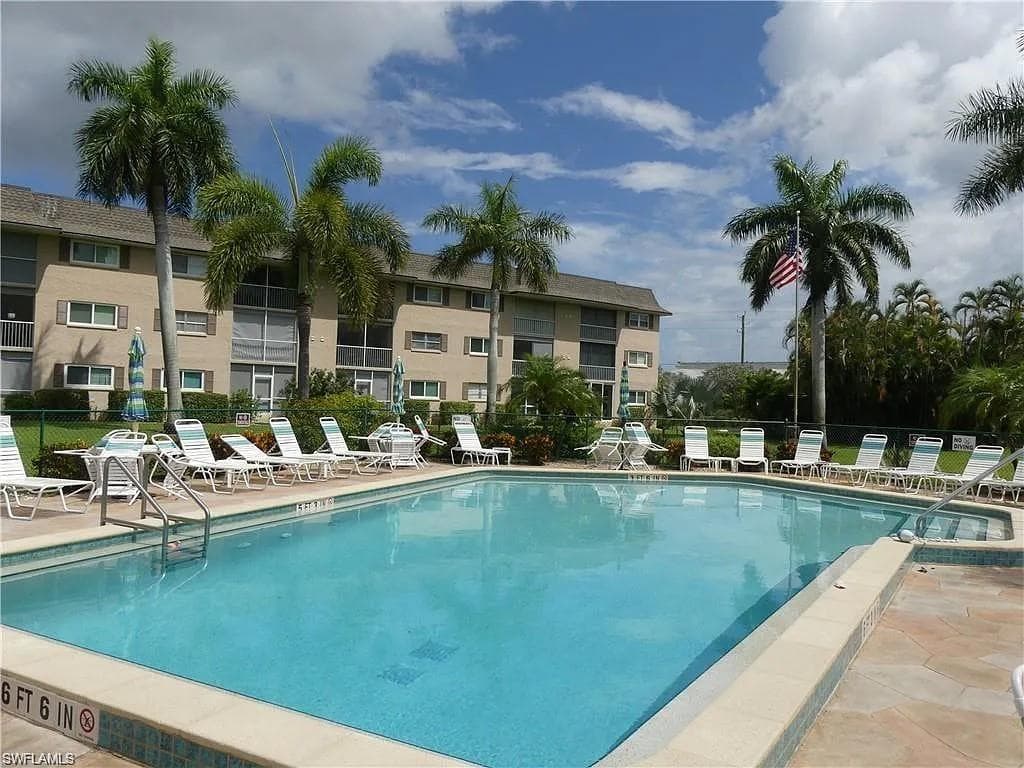 5435 Rattlesnake Hammock RD E-102-32