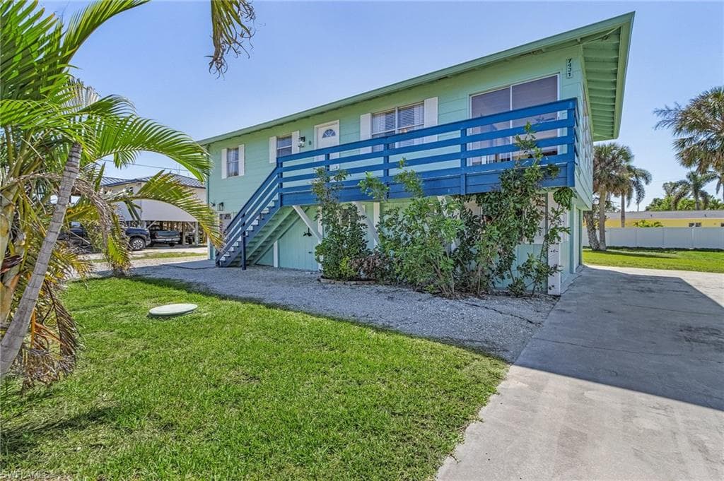 7431 Barrancas AVE-5