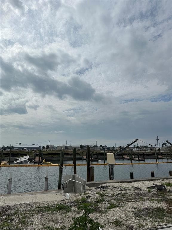 829 Oak ST-6