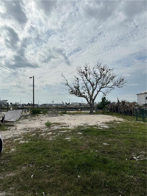 829 Oak ST-10