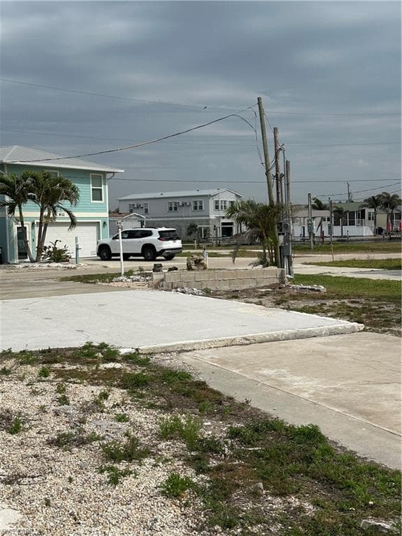 829 Oak ST-8