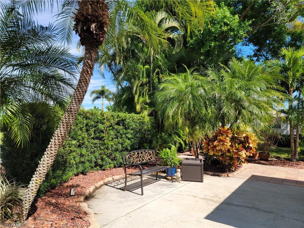 5761 Brightwood DR-4