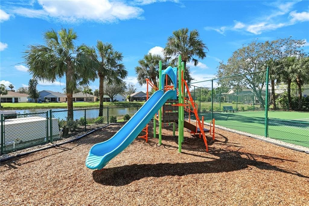 8937 Fawn Ridge DR-37