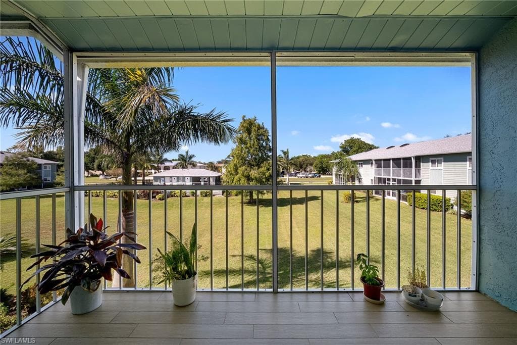 144 Cypress WAY E 707-3