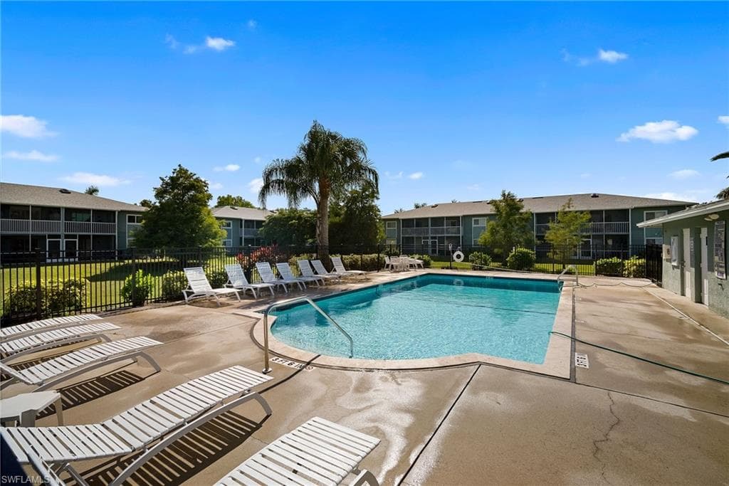 144 Cypress WAY E 707-20