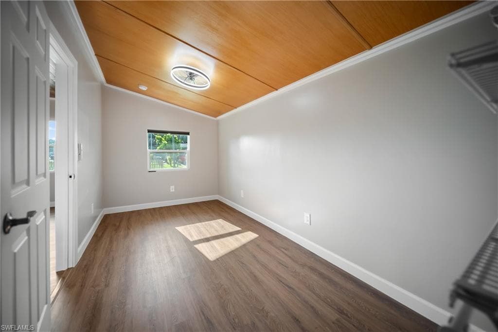 1157 4th WAY-22