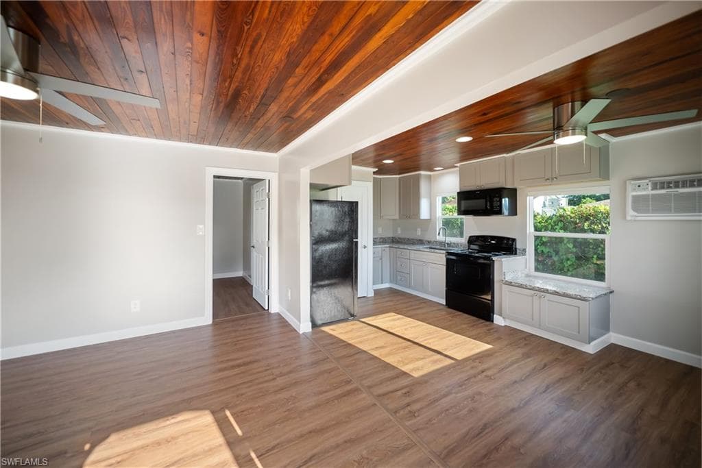 1157 4th WAY-21