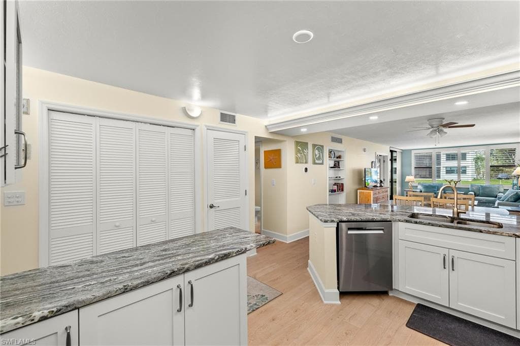 979 E Gulf DR D441-9