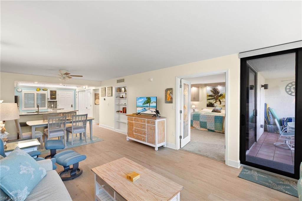 979 E Gulf DR D441-4