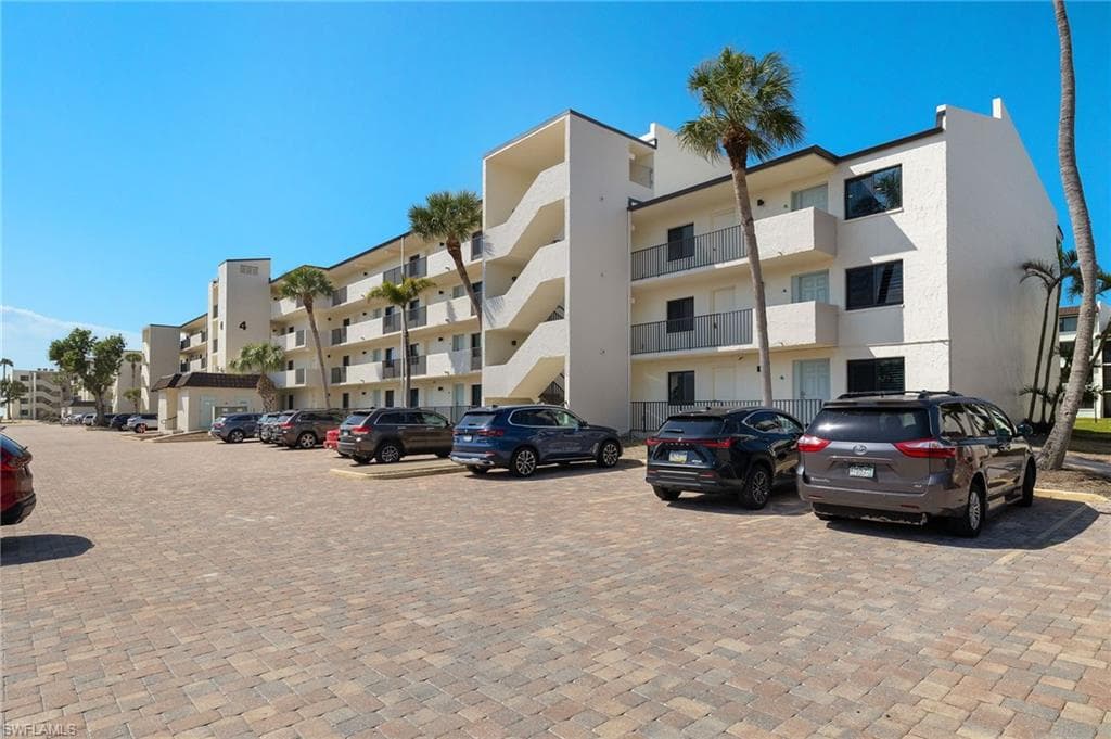 979 E Gulf DR D441-25
