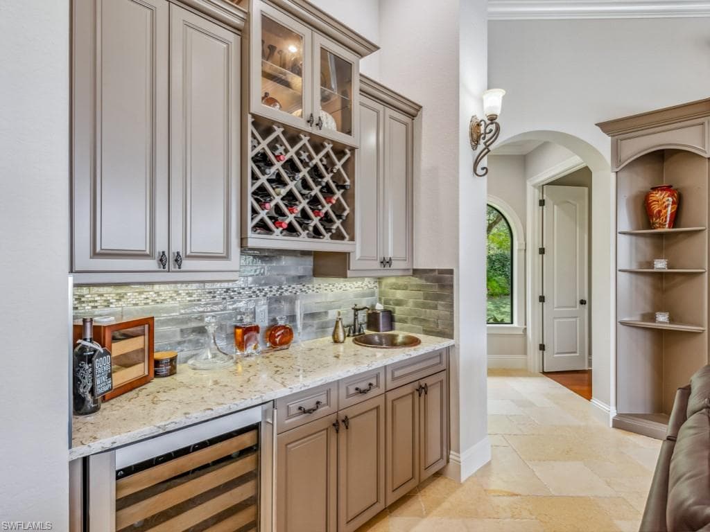 16509 Cellini LN-12