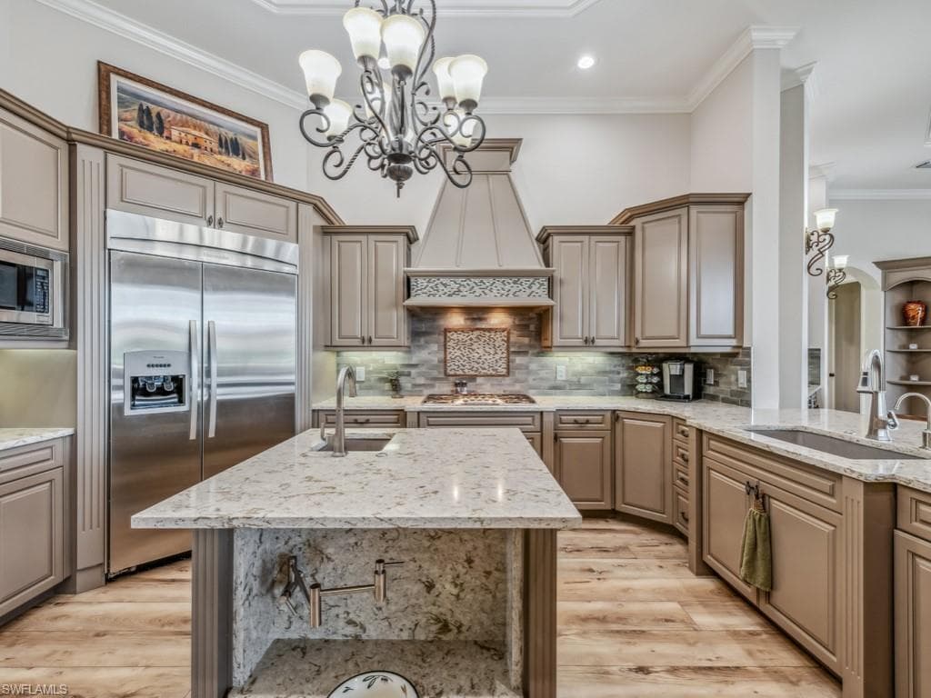 16509 Cellini LN-10