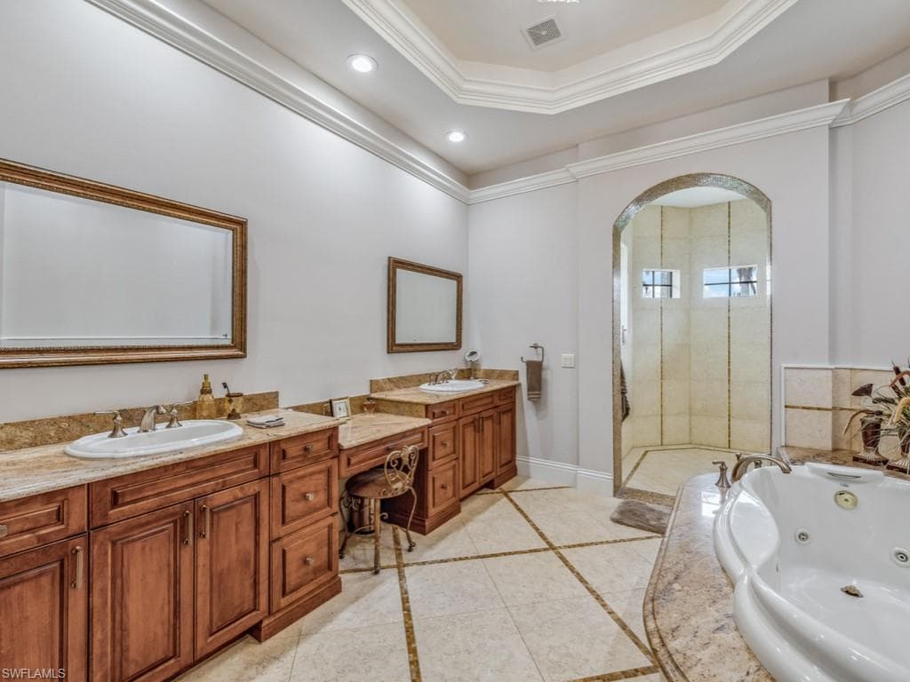 16509 Cellini LN-15