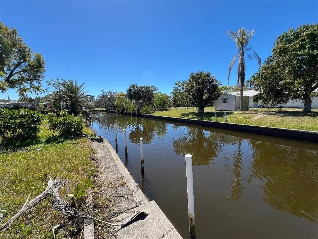 27575 Tarpon WAY-3