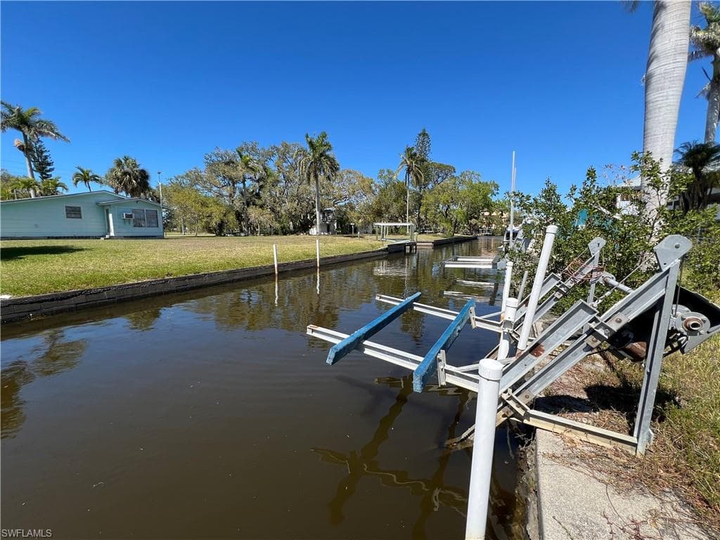 27575 Tarpon WAY-4