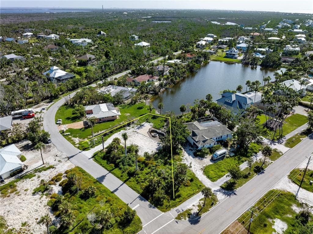 327 Palm Lake DR-7