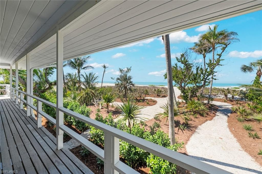 16886 Captiva DR-23