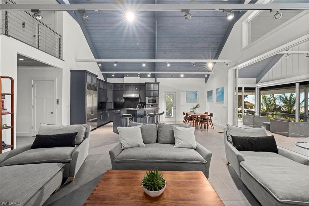 16886 Captiva DR-15