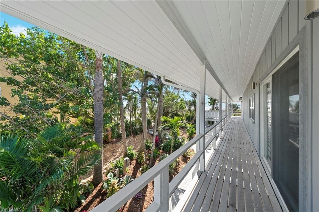 16886 Captiva DR-35