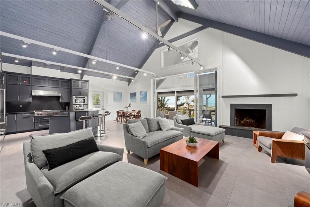 16886 Captiva DR-25