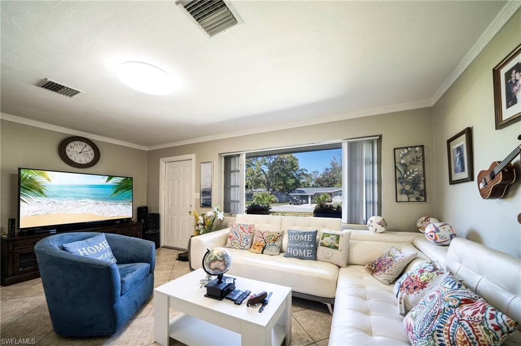 1862 Moreno AVE-7