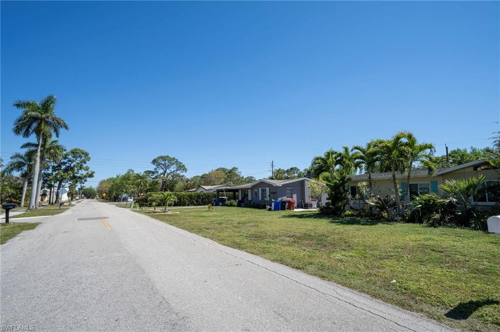 1862 Moreno AVE-28
