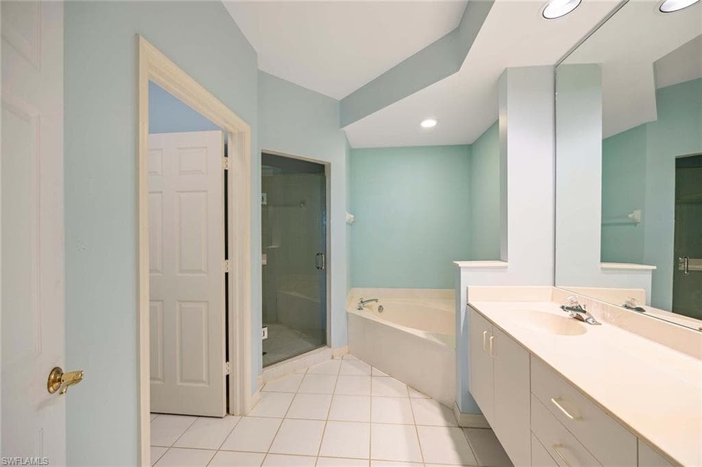 24460 Reserve CT 202-13