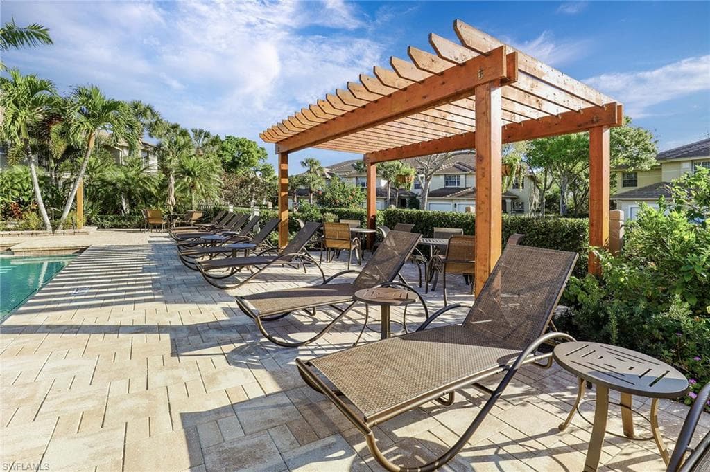 24460 Reserve CT 202-29